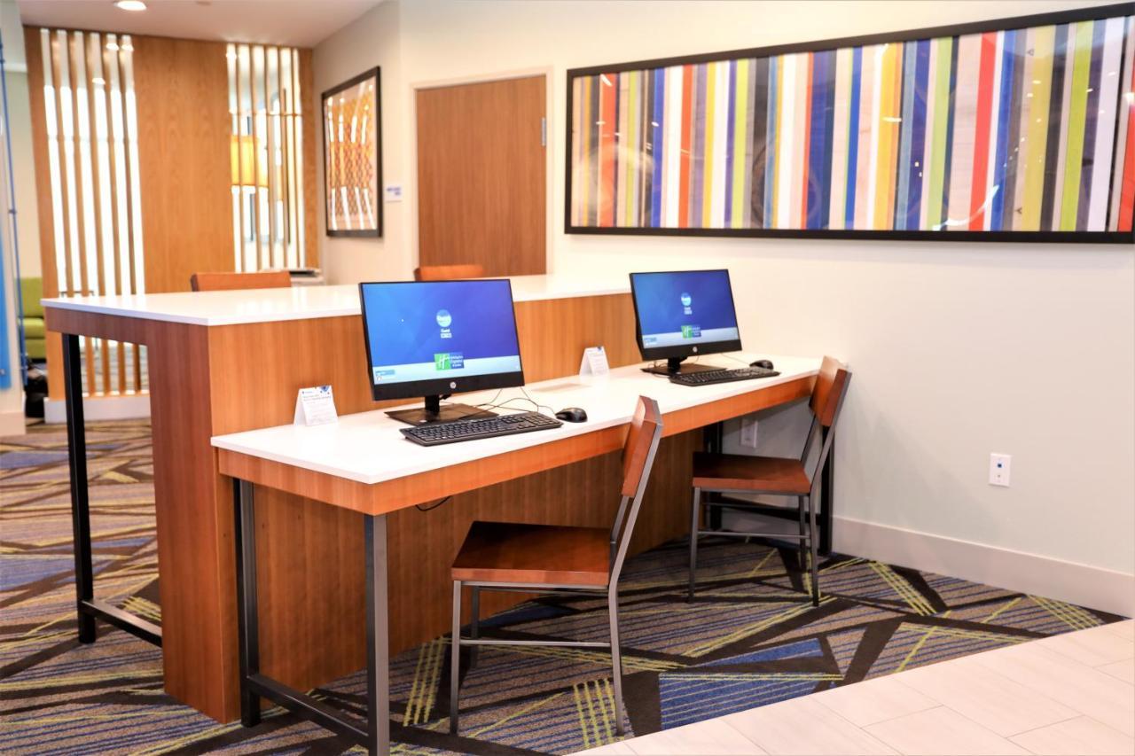 Holiday Inn Express & Suites - Forney By Ihg Exterior photo